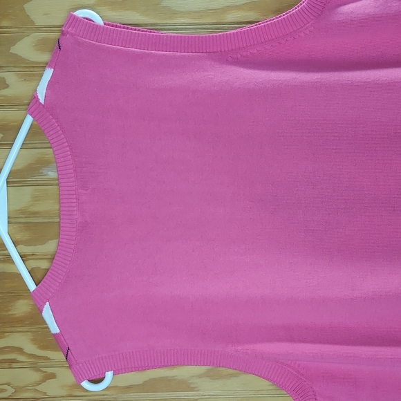 IZOD Vest - Picture 4 of 7